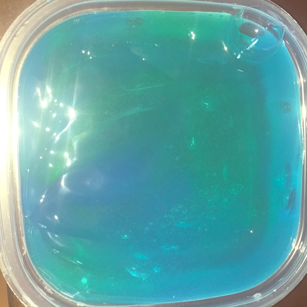 JIGGLY CLEAR BLUE AND YELLOW SLIME!